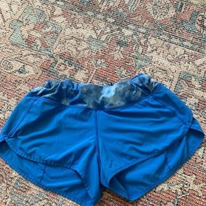 Lululemon mid rise speed up shorts